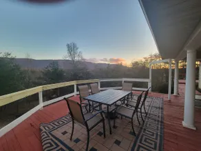 Mountain View Retreat - Image 4