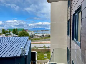 Modern shelter in Natales - Image 4