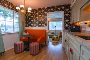 Unique Immersive Stay • 2 Kings + Private Patio - Image 3
