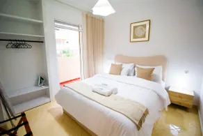 Quiet apartment near stadium and airport - Image 5