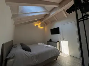 Attic with a view of the San Colombano Hermitage - Image 5