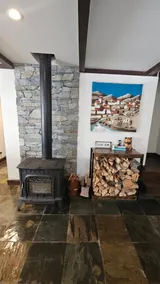 Mountain Retreat, Sleeps 8, EV charging, Sauna - Image 4