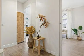 Jacuzzi | Steps from downtown | Spacious place - Image 3