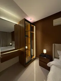1BR|Luxurious apartmen|65-smart Tv| Great location - Image 3