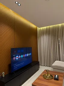 1BR|Luxurious apartmen|65-smart Tv| Great location - Image 2