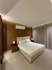 1BR|Luxurious apartmen|65-smart Tv| Great location - Image 4