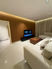 1BR|Luxurious apartmen|65-smart Tv| Great location - Image 5