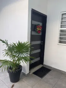 Modern House, Garden and Garage in Coatzacoalcos - Image 2
