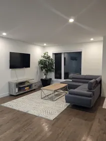 Modern 4BR Home | Quiet & Safe | 20min to MTL - Image 2