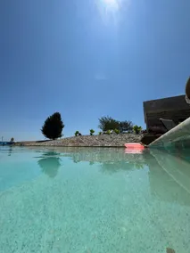 Cams lakeside vacation home - Image 2