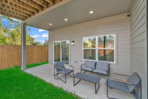 Mega Market 6BR Home in Houston Groups Sleeps 12 - Image 4