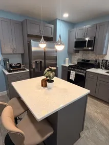 Luxury Parkside Retreat | Modern Cozy 1BR Near NYC - Image 2
