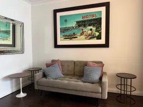 Classic Art Deco 1BR in Vibrant Potts Point - Image 5