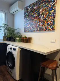 Classic Art Deco 1BR in Vibrant Potts Point - Image 4