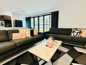 Brand New Home | 5 Min to Hospital & Uni | Garage - Image 4
