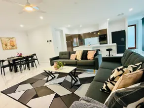 Brand New Home | 5 Min to Hospital & Uni | Garage - Image 5