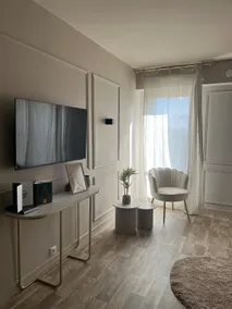 Aura Studio, 2 min to RER B • Direct access to CDG & Paris - Image 2