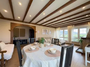 House with hot tub, swimming pool, BBQ & sea views - Image 2