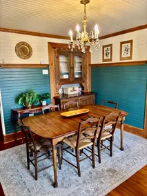 The Barefoot Bungalow — Vintage Charm by the Lake - Image 4