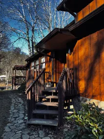 Alpine River Retreat - Image 2