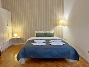 Elegant 2BDR Apt for groups/family - Fast Wi-Fi - Image 2