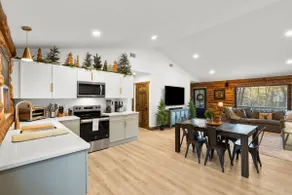 43 - Modern Luxury Log Cabin Retreat W. Fire Pit - Image 4