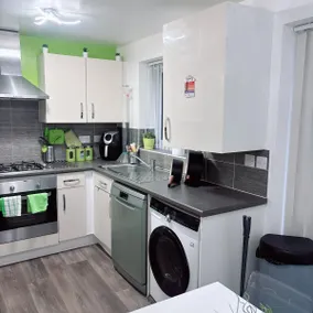 Ellas Stays - Image 3