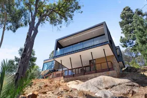 The Quarry's Edge, Hilltop Luxury - Image 4