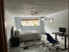 Private Luxury 2 Bedroom Suite - Image 3