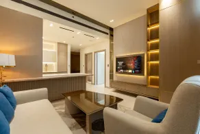 The Royale Blue Luxury Suite 325 Private Plunge Pool - Image 3