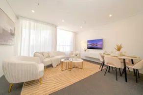 Ivory Atelier | CBD World Square w Pool + Parking - Image 2
