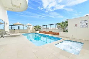 Ivory Atelier | CBD World Square w Pool + Parking - Image 5