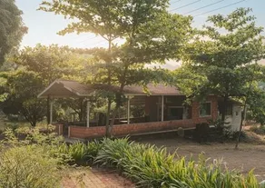 Offbeat AC Farm Cottage in Pali1 Pool•Pet-Friendly - Image 5