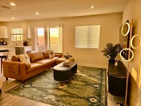 Spacious Home w/Outdoor Dining & BBQ near Galleria - Image 3