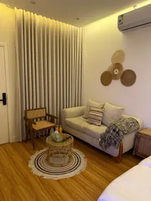 Bohemian Design Studio with Bathtub - Image 3