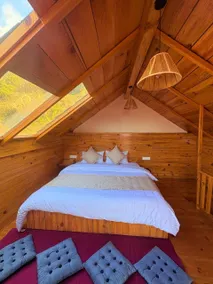 Dhaar. Shelter for travellers - Image 2