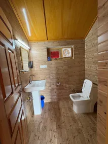 Dhaar. Shelter for travellers - Image 5