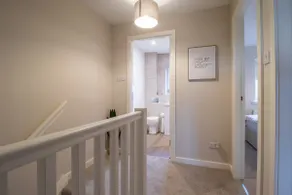 Angel House - 3 bedrooms close to Airdrie Centre - Image 2