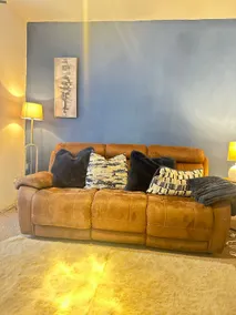 Spacious 3BR Home | Fast WiFi | Free Parking - Image 4