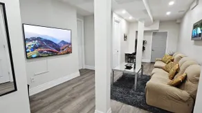 Modern & Stylish Family Getaway! - Image 2