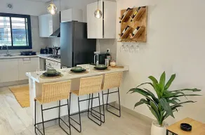 Modern Luxury Apartment in La Marsa, Tunisia - Perfect Getaway - Image 5