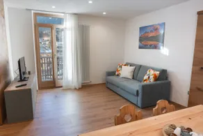 Luxury Cozy Apartment [Free Parking+Wi-Fi] - Image 2