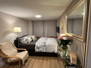 Modern Sandgate Studio - Free Parking, Quiet, WiFi - Image 3