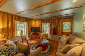 Cedar Springs - Mt Rainier cabin on 8 acres with pond - Image 3