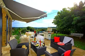 stone setting with stunning views - Image 4