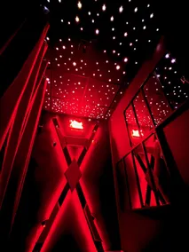 REDROOMX Loveroom - Image 2