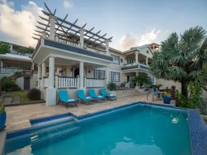 Stylish 1BR with Pool & Marina Views - Image 2