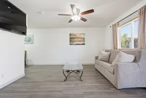 3625 #25 Modern Retreat - Image 2