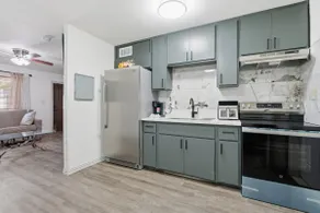 3625 #25 Modern Retreat - Image 5