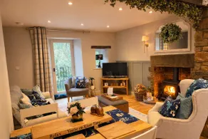 Kingfisher Cottage at Aysgarth Falls - Image 2